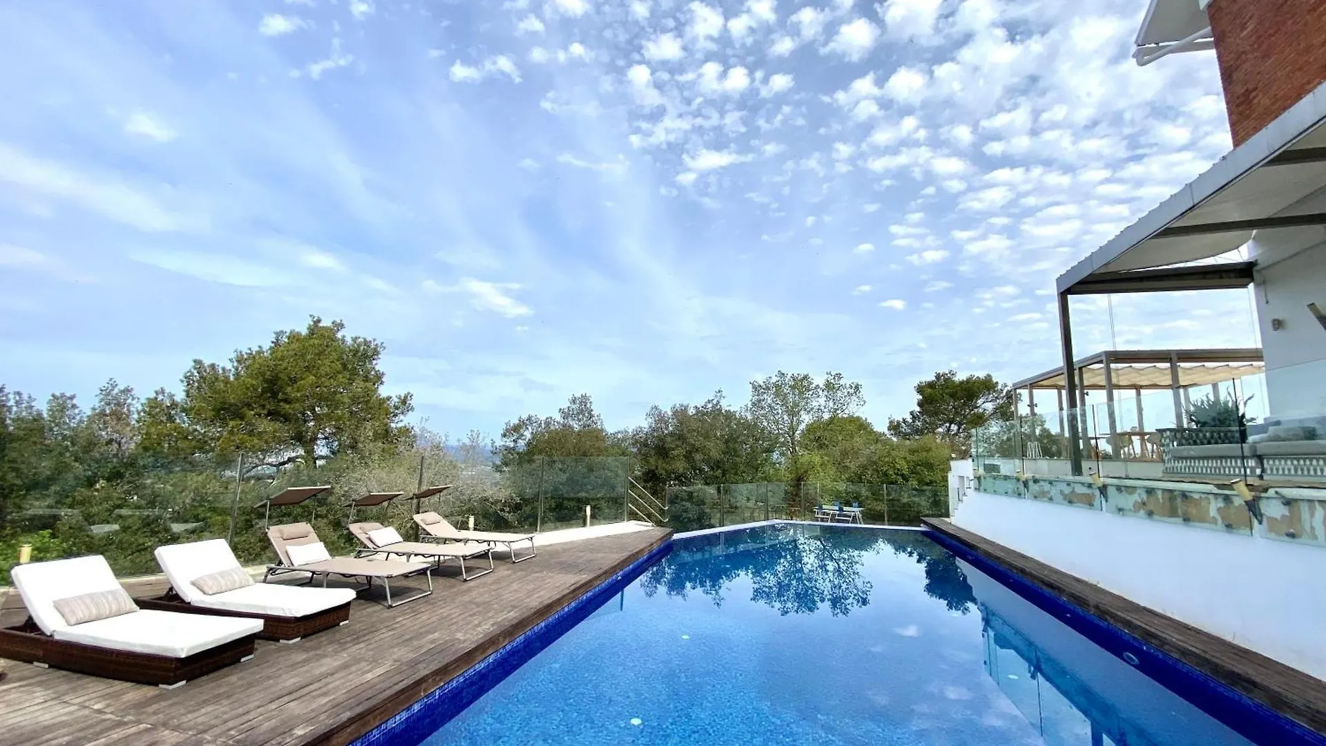 Resort Aya House Hotel Barcelona